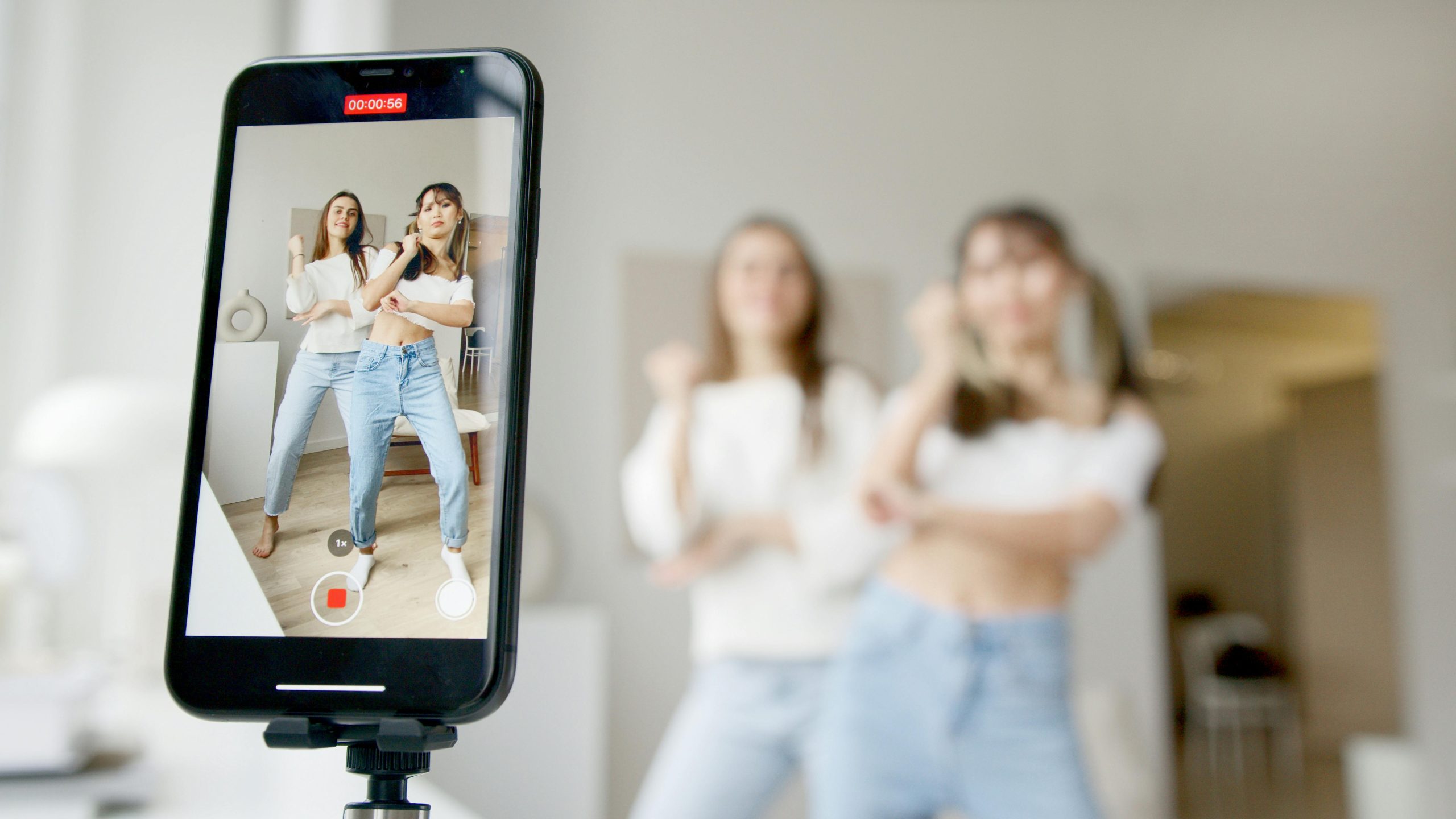 como puedo monetizar redes sociales
